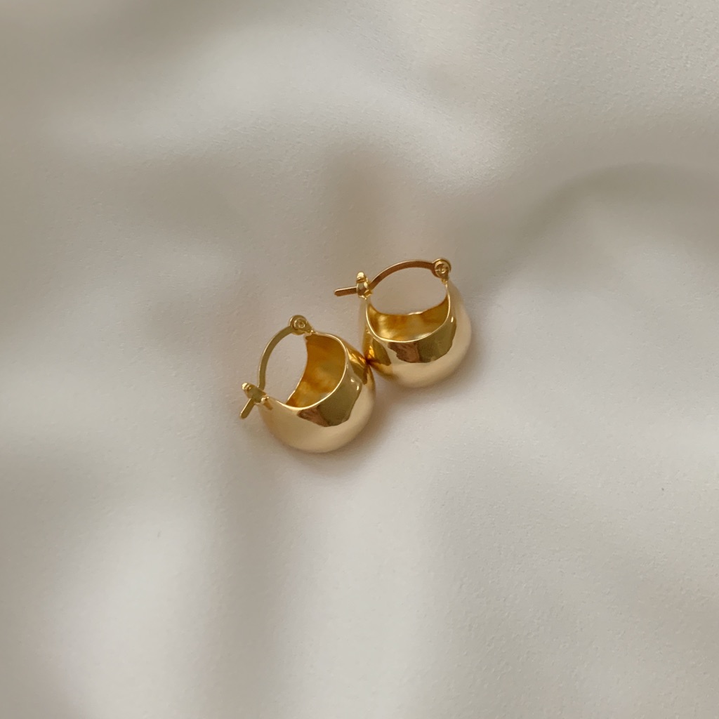 11thstreet Elegant Gold Hoop Earrings